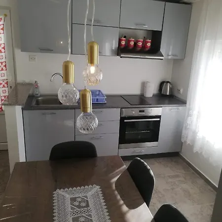 Apartment Kety *